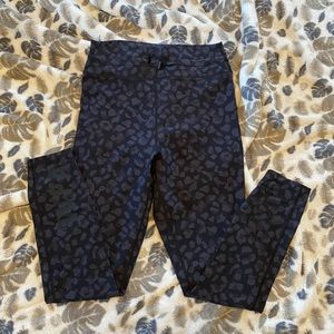 Sarah’s Day X White Fox Leggings sz L